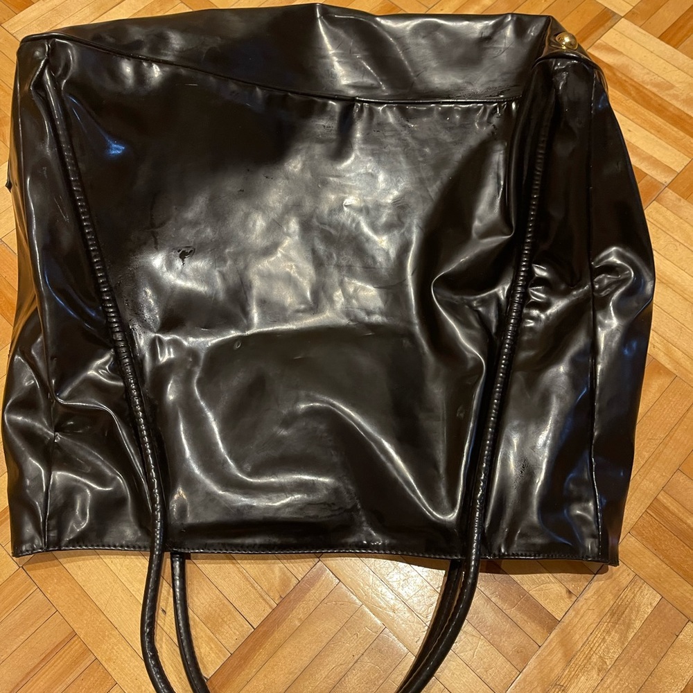 Valentino Garavani Lacca Betty Bow Black tote - Picture 10 of 13